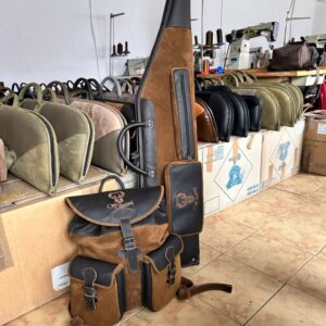 Kožený set na poľovnícku zbraň – farba toskánska hnedá – batoh a puzdro | Cedar Ridge Collection