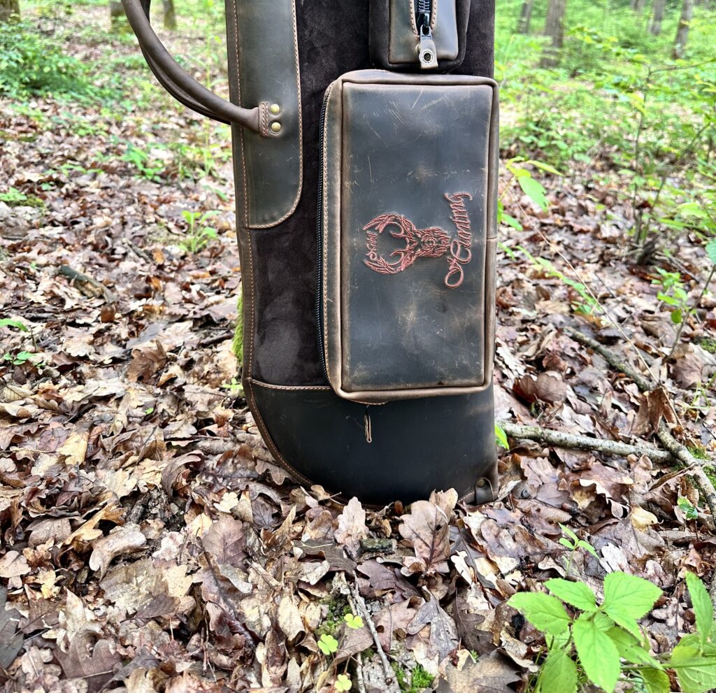 Kožené puzdro na poľovnícku zbraň – hnedá Crazy Horse | Whitetail Woods – Obrázok 7