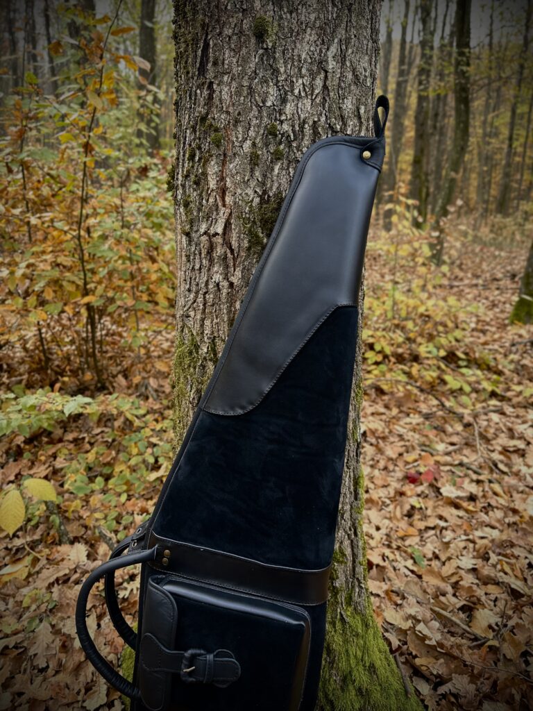Kožené puzdro na poľovnícku zbraň – uhľovo čierna | Whitetail Woods – Obrázok 7