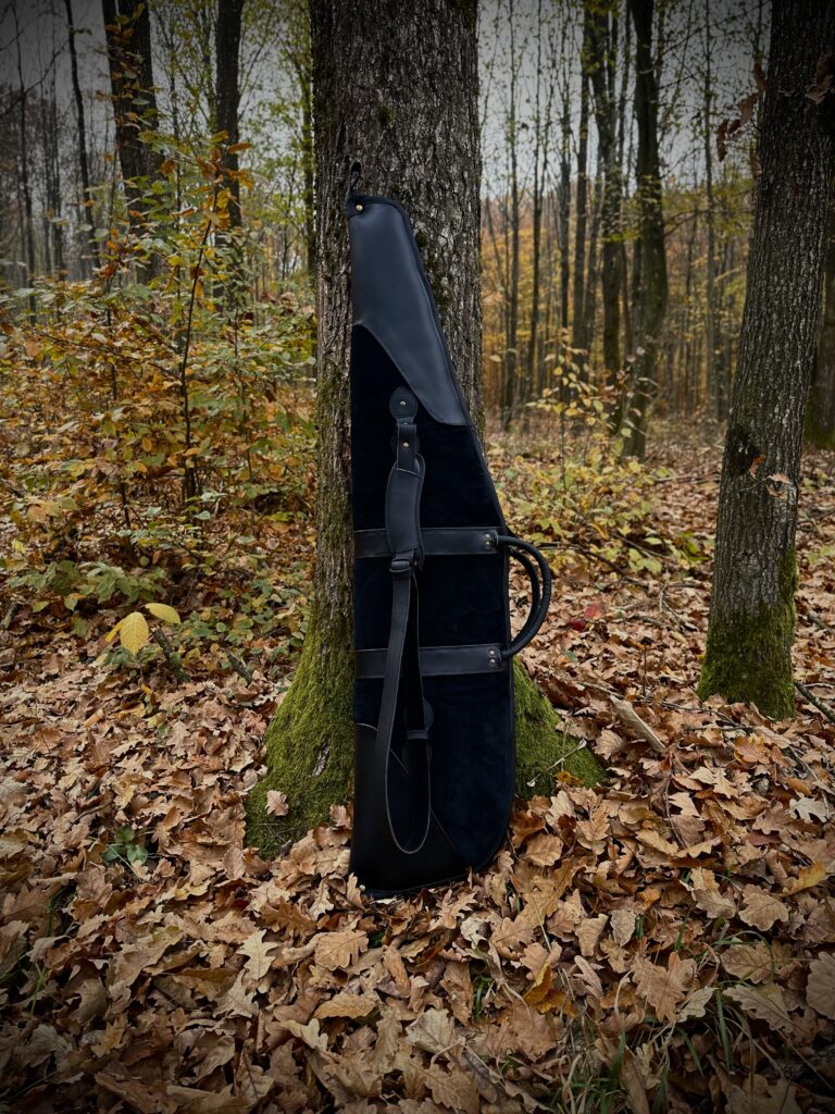 Kožené puzdro na poľovnícku zbraň – uhľovo čierna | Whitetail Woods
