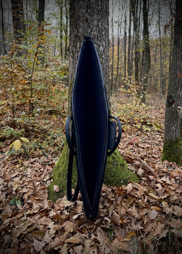 Kožené puzdro na poľovnícku zbraň – uhľovo čierna | Whitetail Woods