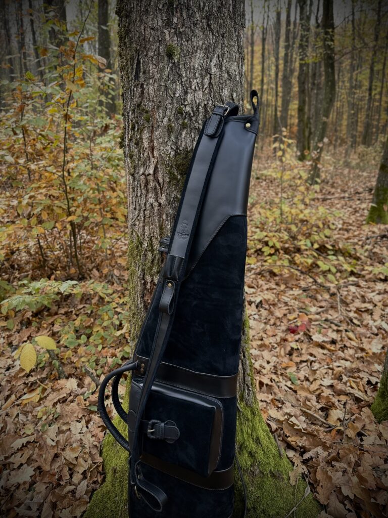 Kožené puzdro na poľovnícku zbraň – uhľovo čierna | Whitetail Woods