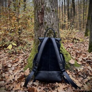 Kožený batoh – farba čierna – 35L | Whitetail Woods