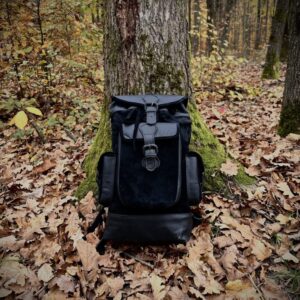 Kožený batoh – farba čierna – 35L | Whitetail Woods