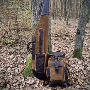 Kožený set na poľovnícku zbraň – farba sedlovohnedá – batoh a puzdro | Whitetail Woods
