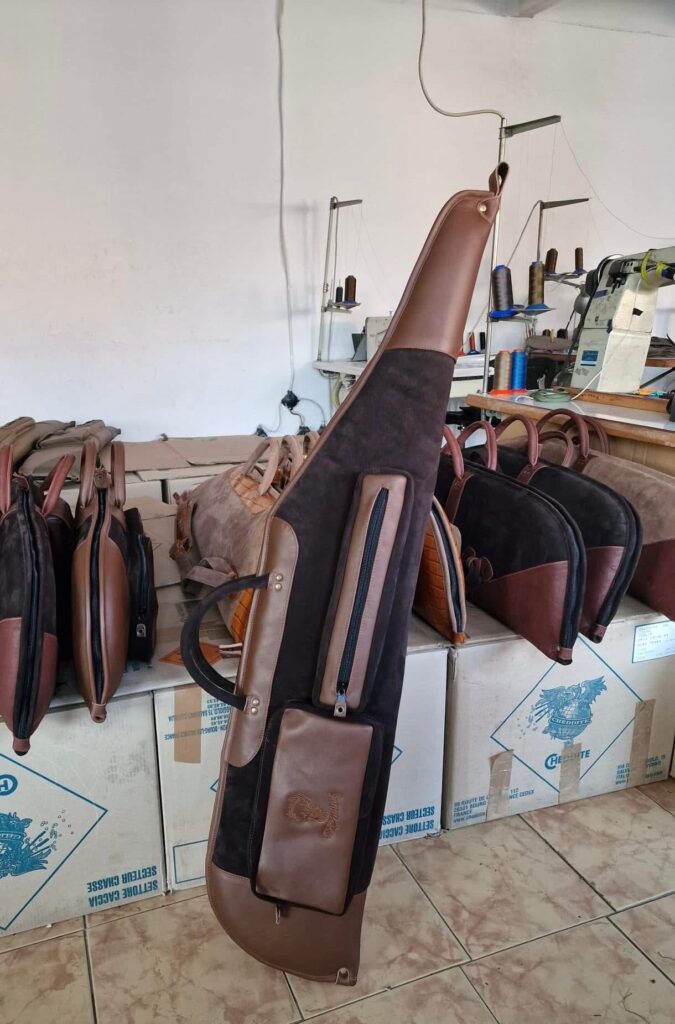 Kožené puzdro na poľovnícku zbraň – dvojfarebná hnedá | Cedar Ridge Collection