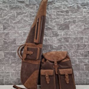 Kožený set na poľovnícku zbraň – farba gaštanovohnedá – batoh a puzdro | Highland Hide Series