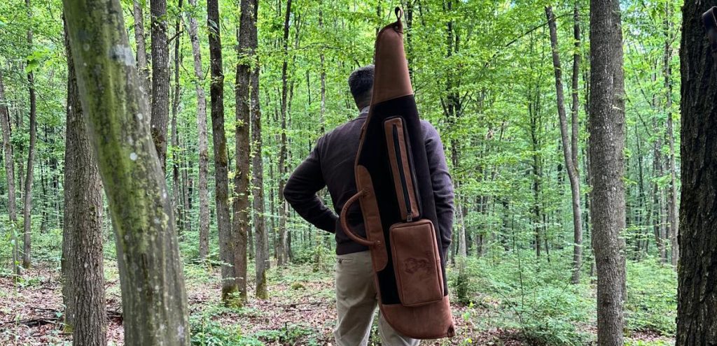 Kožené puzdro na poľovnícku zbraň – dvojfarebná sivohnedá | Whitetail Woods